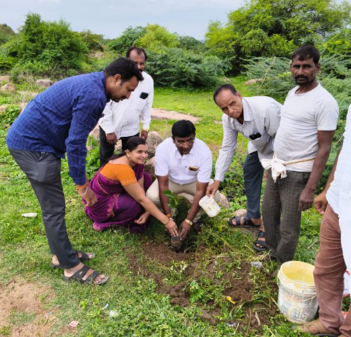 వర్షపు నీటిని ఒడిసి పట్టి భావి తరాలకు అందిద్దాం