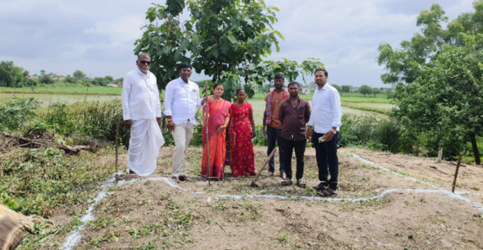 రెండో విడత ఇందిరమ్మ ఇండ్ల నిర్మాణానికి భూమిపూజ