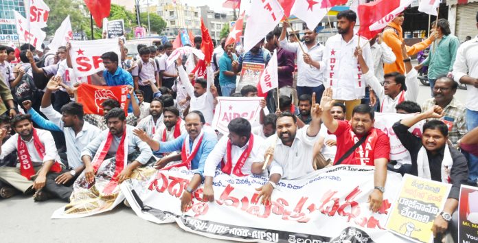 ప్రధాన్పై ప్రధానికెందుకంత ప్రేమ?
