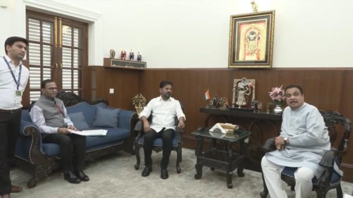 కేంద్ర మంత్రితో సీఎం రేవంత్రెడ్డి భేటీ