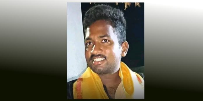 ఉద్యోగం ఇప్పిస్తానని మోసం.. యువకుడు ఆత్మహత్య