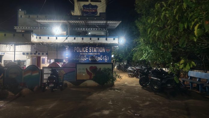 కాంగ్రెస్ కౌన్సిలర్ పోలీసు కస్టడీలో..?