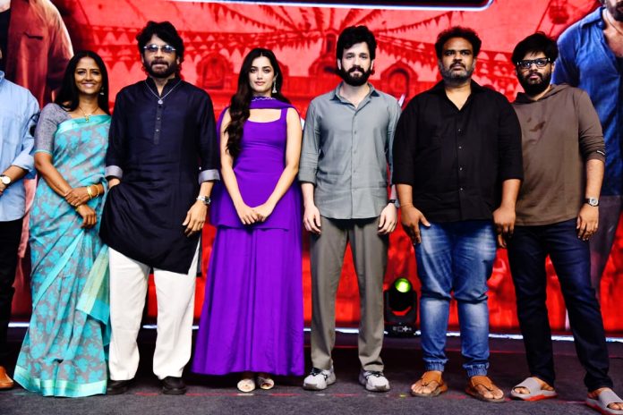 అఖిల్ హిట్టు కొట్టాడు