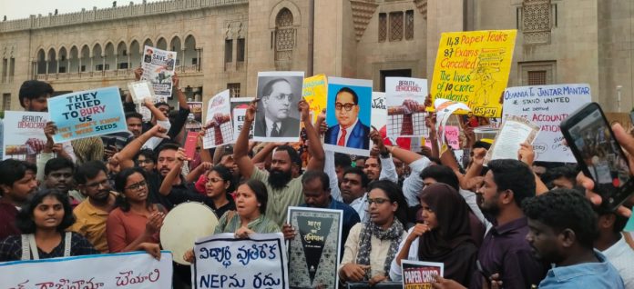 Massive protest, rally in OU condemning central government's restrictive measures