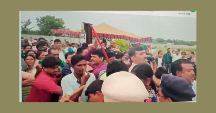 బహదూర్గూడలో తీవ్ర ఉద్రిక్తత