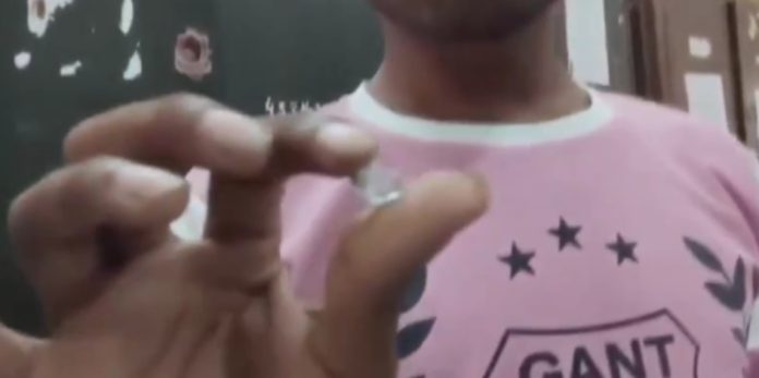 వజ్రాల వేట..రైతుకు దొరికిన అరుదైన వజ్రం