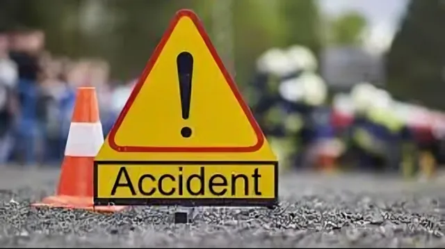 బోరు బండిని ఢీకొన్న బైక్.. ఇద్దరు మృతి