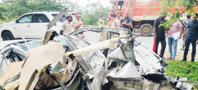 జాతీయ రహదారిపై మృత్యుఘోష