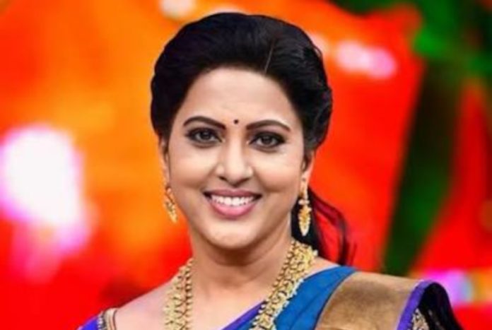 డీ గ్లామర్ పాత్రలే చేశాను