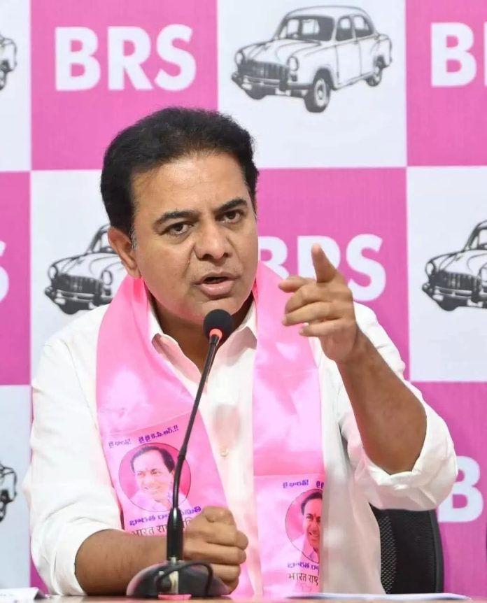ఢిల్లీలో విద్యార్థులపై లాఠీచార్జీ సిగ్గుచేటు : కేటీఆర్