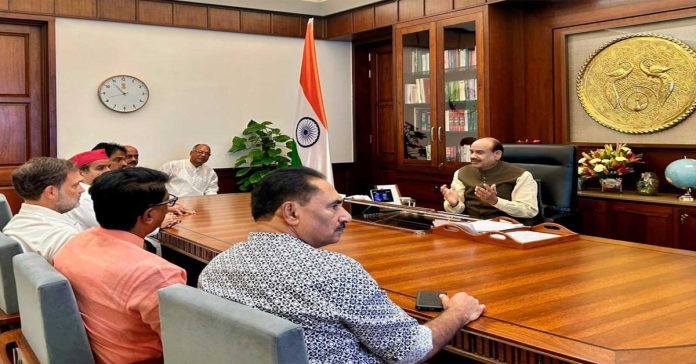 స్పీకర్ ఓం బిర్లాను కలిసిన రాహుల్ గాంధీ