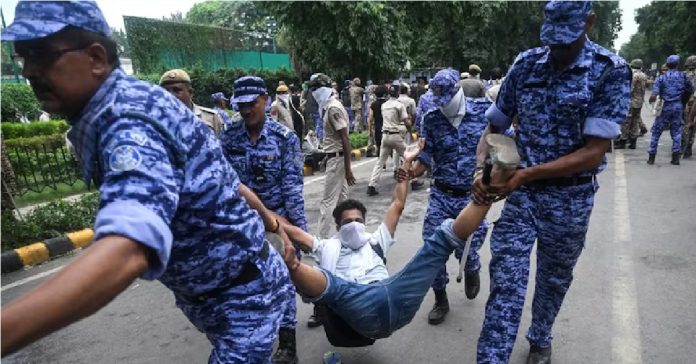 Pellet guns used on protesting students on DCP's orders