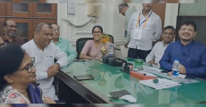 టీఎంసీ అధినేత్రి మమతా బెనర్జీకి మరో షాక్