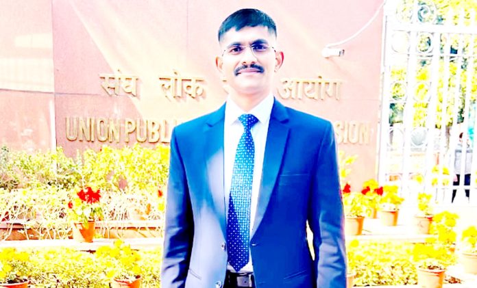 లైంగిక వేధింపుల ఆరోపణలపై ట్రైనీ ఐపీఎస్ అధికారి సస్పెండ్