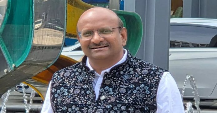 హెచ్ఎండీఏ చీఫ్ ఇంజనీర్ ఇంట్లో ఏసీబీ సోదాలు