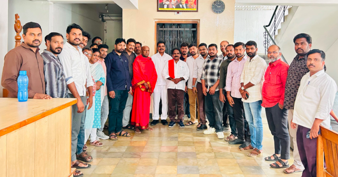 ప్రజా సమస్యలను లేవనెత్తండి మీకు మేము అండగా ఉంటాం