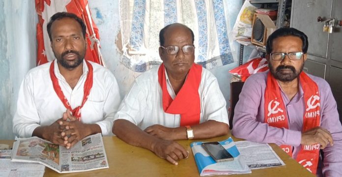 తెల్ల రేషన్ పై 14 రకాల సరుకులివ్వాలి: సీపీఐ(ఎం)