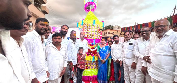 బోనాల ఉత్సవాల్లో పాల్గొన్న ఎమ్మెల్యే చింత ప్రభాకర్