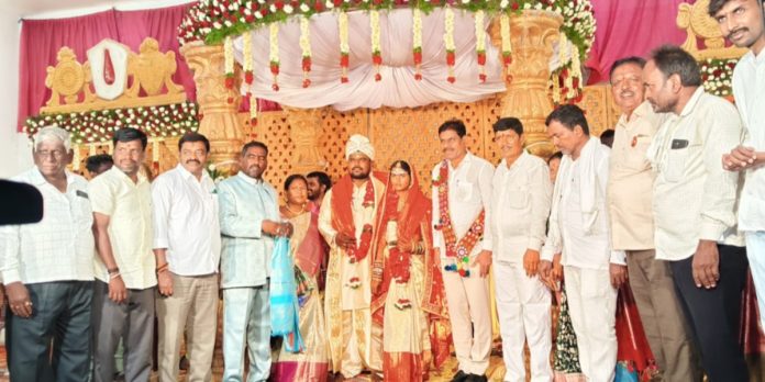 మాజీ ఎంపీ, మాజీ ఎమ్మెల్యేలకు ఘన సన్మానం