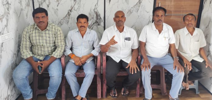 క్షుద్ర పూజలంటూ కాంగ్రెస్ క్షుద్ర రాజకీయాలు మానుకోవాలి