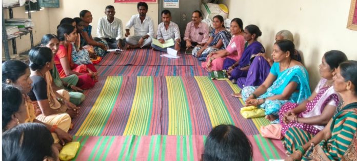 మహిళా సంఘాలు అన్ని రంగాల్లో ముందుడాలి