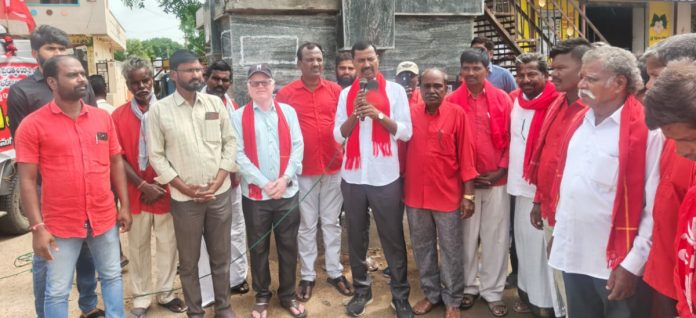 ప్రజా సమస్యలపై పోరాడేది కమ్యూనిస్టులే