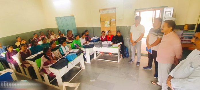 Collector conducts surprise inspection of Kakarla Pahad school.