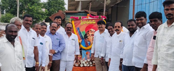 కొల్లూరులో పండుగ సాయన్న జయంతి వేడుకలు