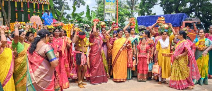 బేతుపల్లిలో వైభవంగా ‘బోనాల’ సంబురం