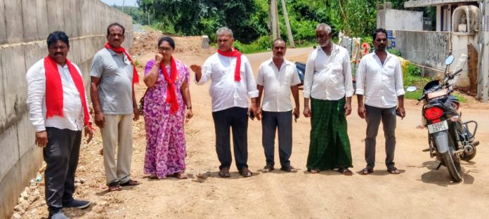 కొత్తూరు రోడ్డును ‘హైవే’ కు అనుసంధానం చేయాలి