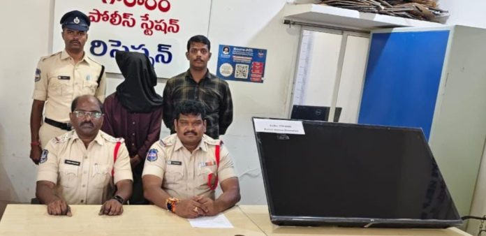 పాఠశాల టీవీ చోరీకి పాల్పడిన వ్యక్తి అరెస్ట్
