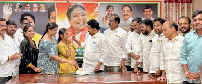 సత్తుపల్లి రాజ్యసభ సభ్యురాలు రేణుకా చౌదరి పుట్టినరోజు వేడుక