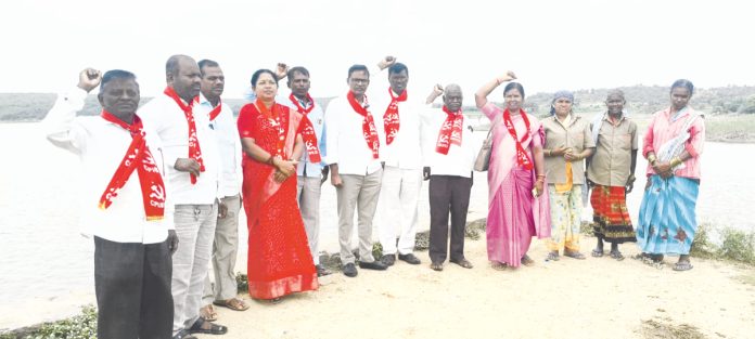 శంకుస్థాపన చేసి ఏడాదైనా పనులేవీ?