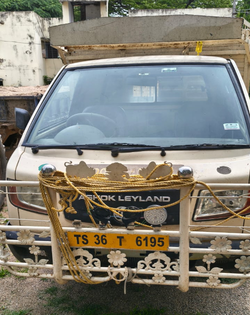 కొలనుపాక వాగులో అక్రమ ఇసుక తరలింపు