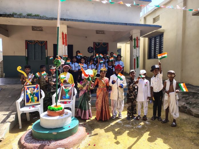 ఘనంగా 80వ స్వాతంత్ర్య దినోత్సవ వేడుకలు