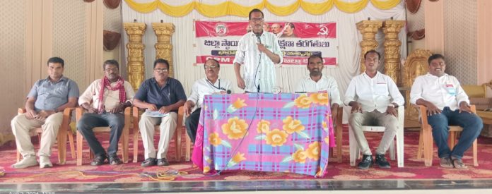 మతోన్మాద విధానాలకు వ్యతిరేకంగా ఐక్యంగా ఉద్యమించాలి