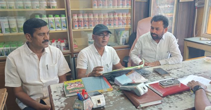 క్రాంతి ఫర్టిలైజర్స్లో ఆర్డీఓ ఆకస్మిక తనిఖీ