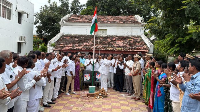 దేశాభివృద్ధి,సామాజిక న్యాయంకోసం ప్రతిఒక్కరూ భాగస్వాములు కావాలి: ఎమ్మెల్యే