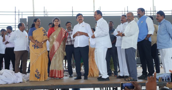 పరకాల అభివృద్ధికి రూ.400 కోట్లకు పైగా పనులు