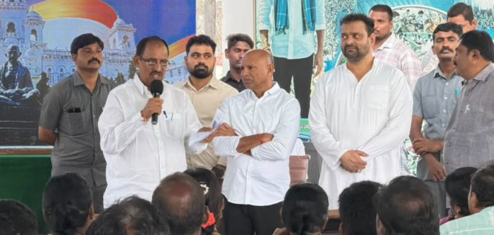 ప్రజాస్వామ్యానికి పునాది పారదర్శక ఓటరు జాబితా