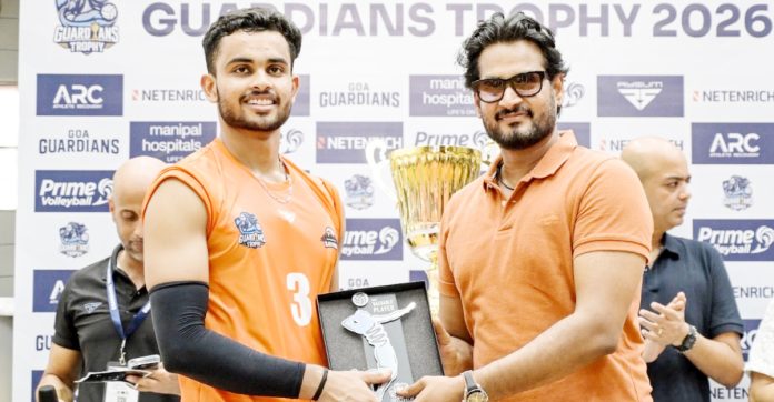 గార్డియన్స్ ట్రోఫీ బ్లాక్హాక్స్ వశం
