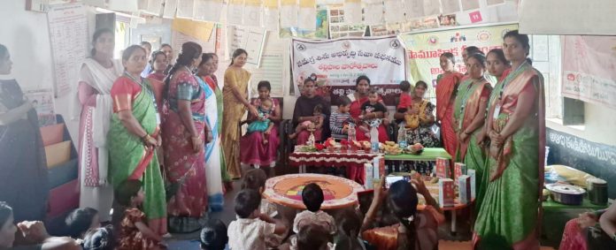 దేవక్కపేటలో తల్లిపాల వారోత్సవాలు