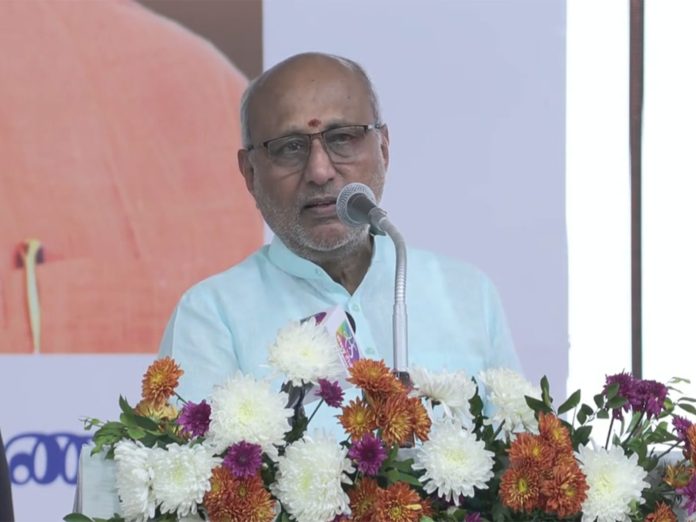 స్వాతంత్య్ర సమర యోధుల త్యాగాలకు నివాళి: ఉపరాష్ట్రపతి