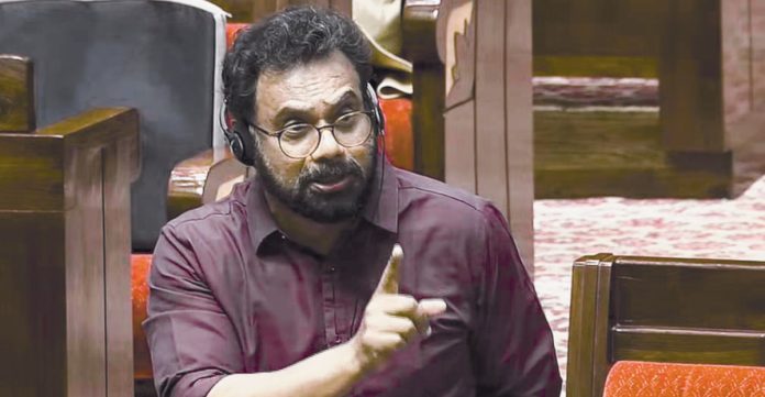 పార్లమెంట్ను, ప్రజలను తప్పుదోవ పట్టించారు