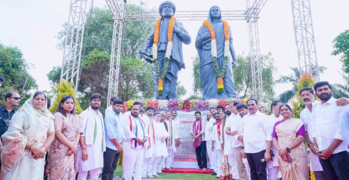 ఫూలే విధానాలతో ముందుకెళ్తున్నాం