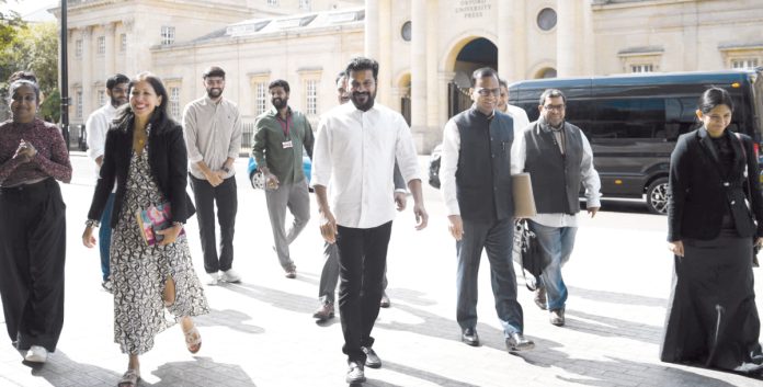 రాష్ట్రంలో విద్యా కార్యక్రమాలు చేపట్టండి