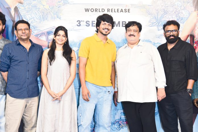 నవ్వుతూనే ఉంటారు