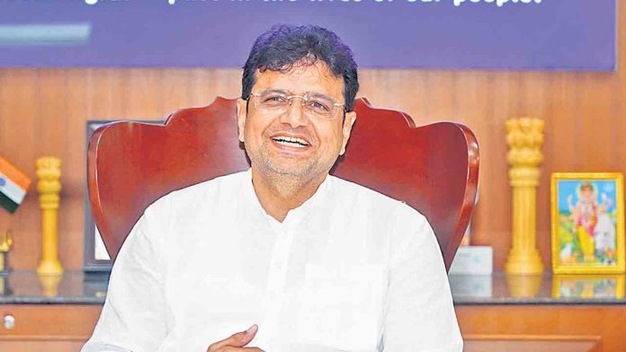 జహీరాబాద్ స్మార్ట్ సిటీతో 2 లక్షల మందికి ఉపాధి: మంత్రి శ్రీధర్ బాబు