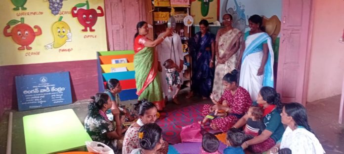 సావర్గావ్ అంగన్వాడిలో అన్నప్రాసన కార్యక్రమం