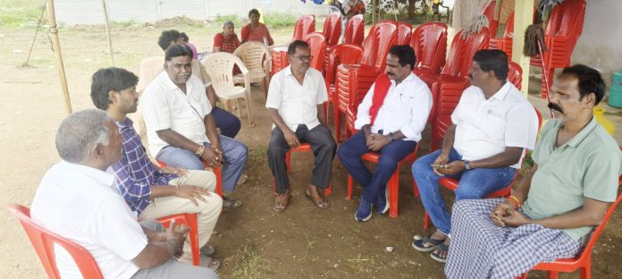 చెన్నయ్య కుటుంబానికి సీపీఐ(ఎం) రాష్ట్ర కార్యదర్శి పరామర్శ